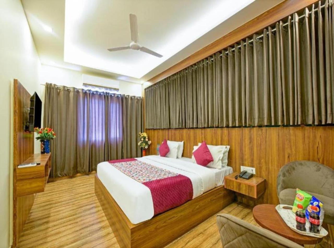 Rosewood Suites A Family Hotel Near Delhi Airport Nowe Delhi Zewnętrze zdjęcie